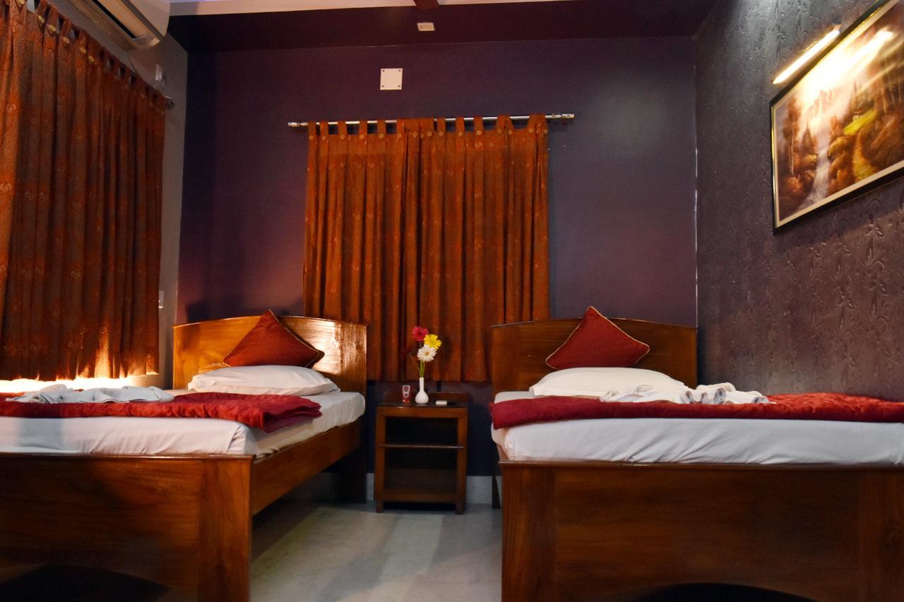 Hotel Gateway Continental Kolkata Exterior photo